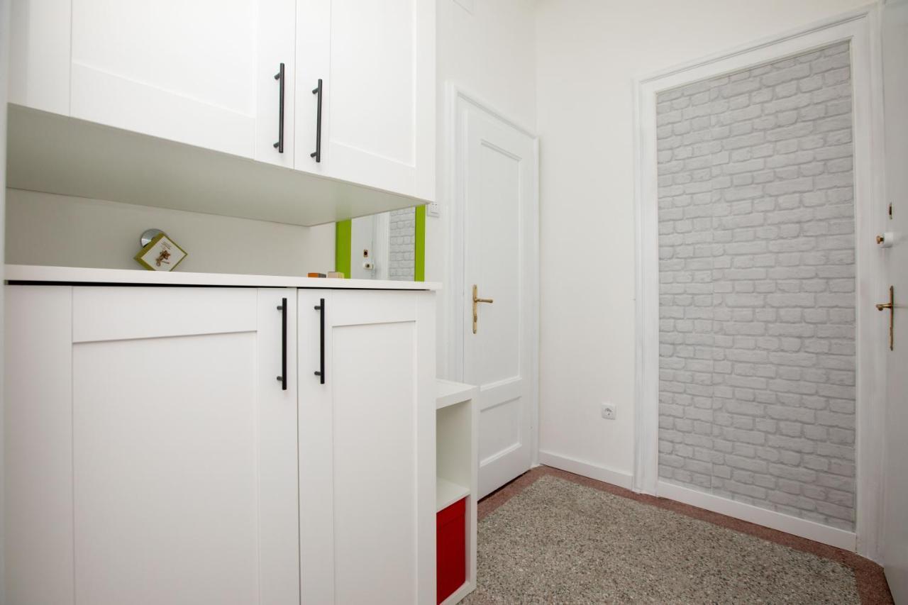 You Will Love It, In Vracar Belgrade Extérieur photo